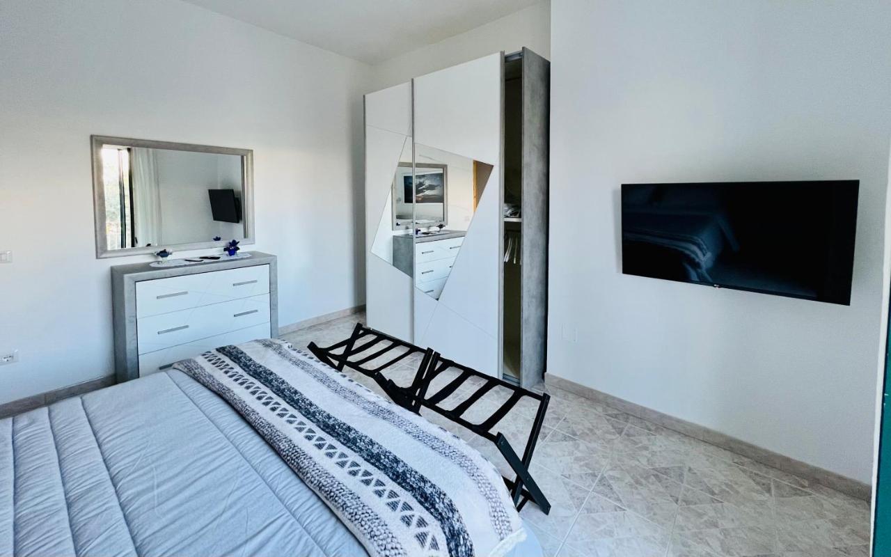 Infinity Experience Casa Vacanza Incantevole con Terrazzo Scala Esterno foto